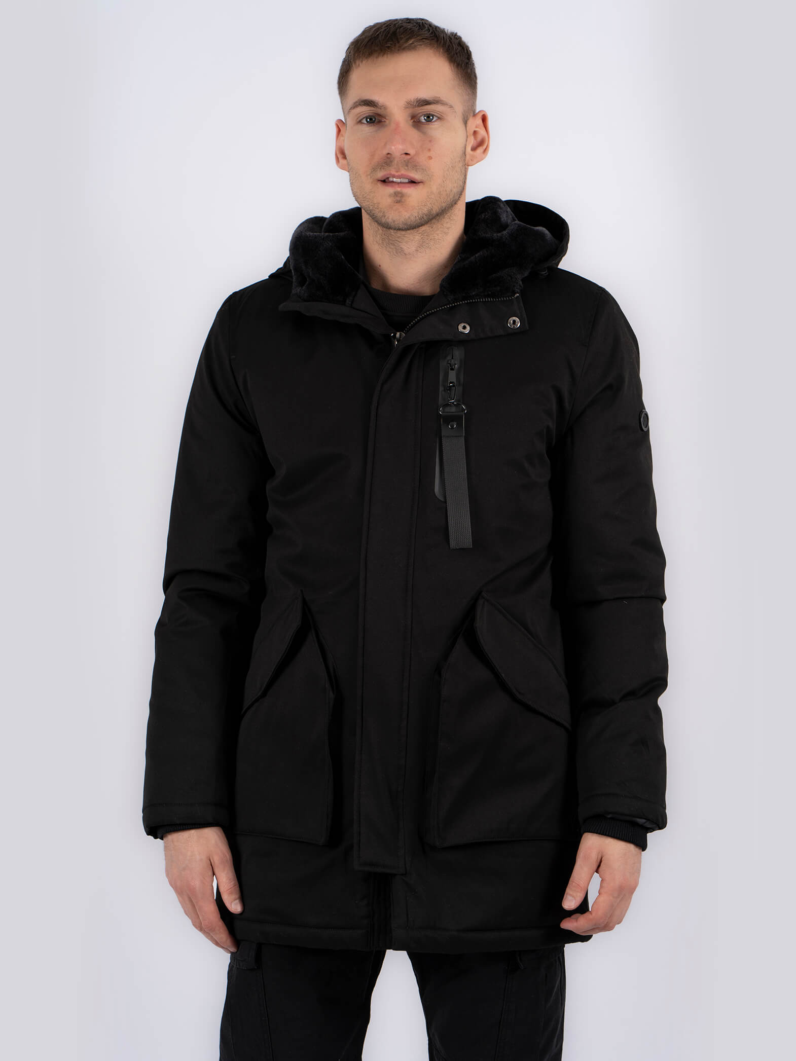 Marcus Vinterjakke i Sort – Ideel til Kolde Dage!